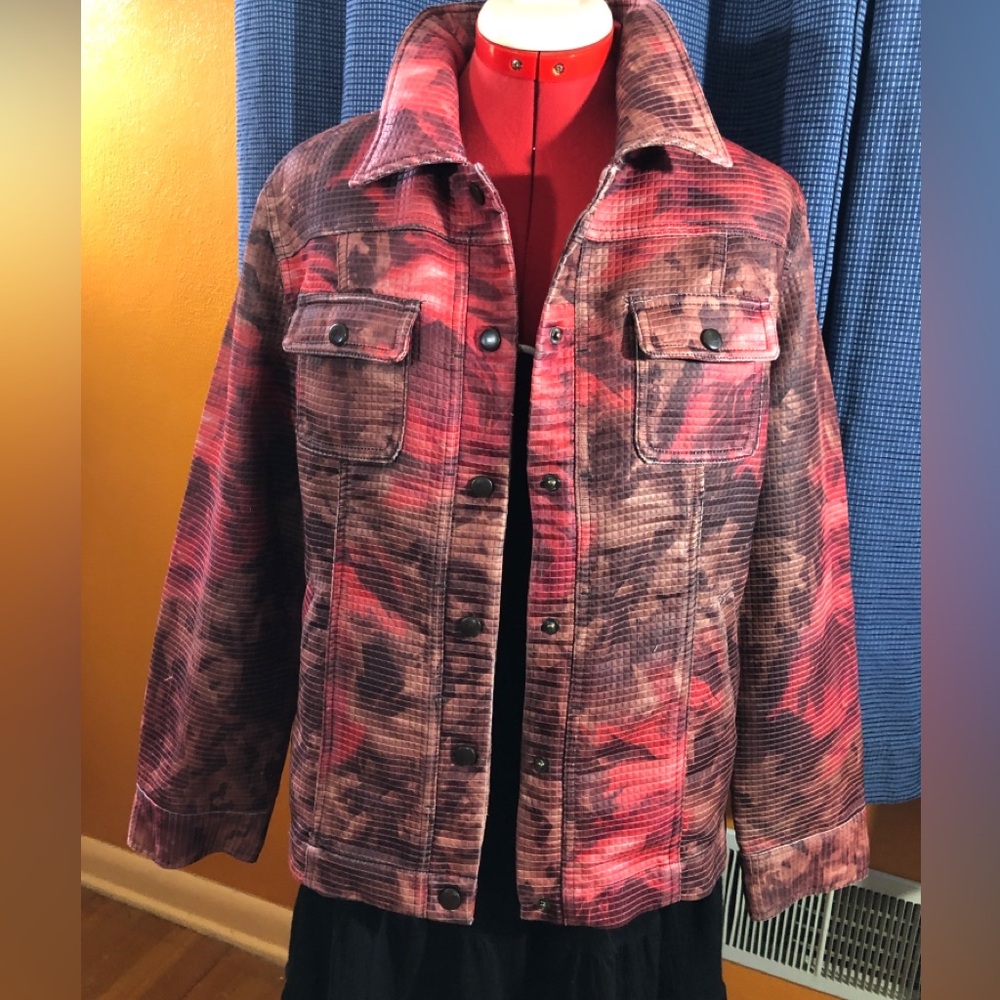 Sara Isabella Textured Floral Button-Up Jacket